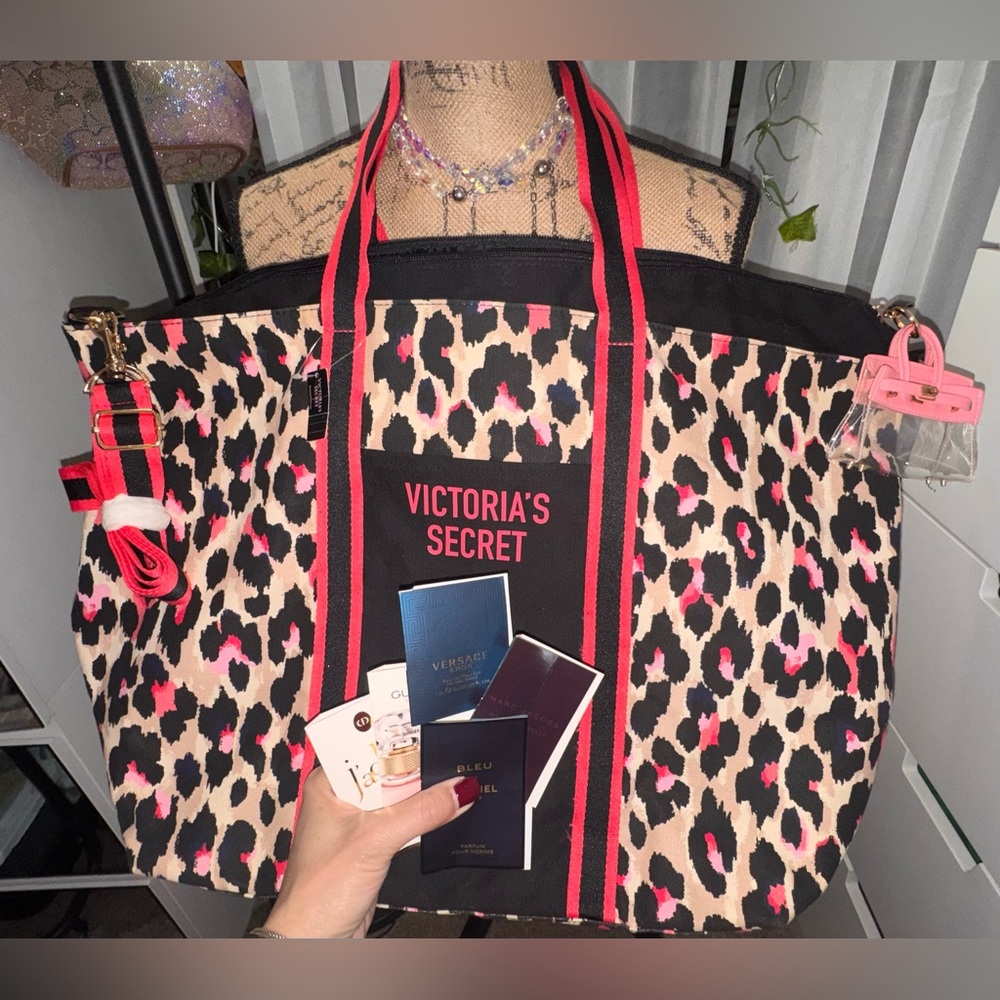 NWT VS Leopard Tote with Pink Trim + 5 Fragrance Samples